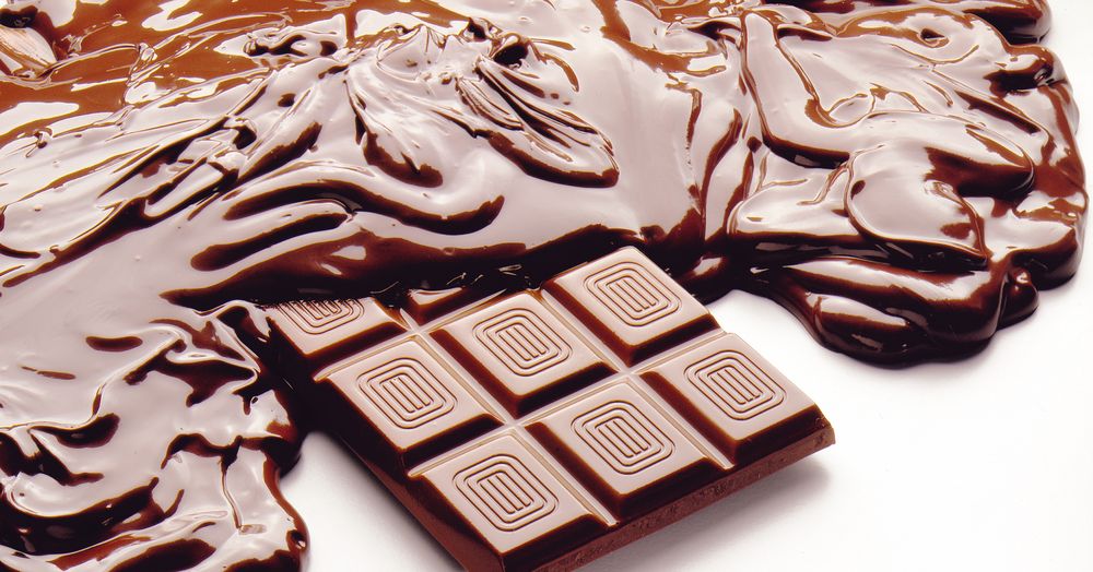 tavoletta cioccolato / colata di cioccolata fondo chiaro ALPROS007CK01.eps