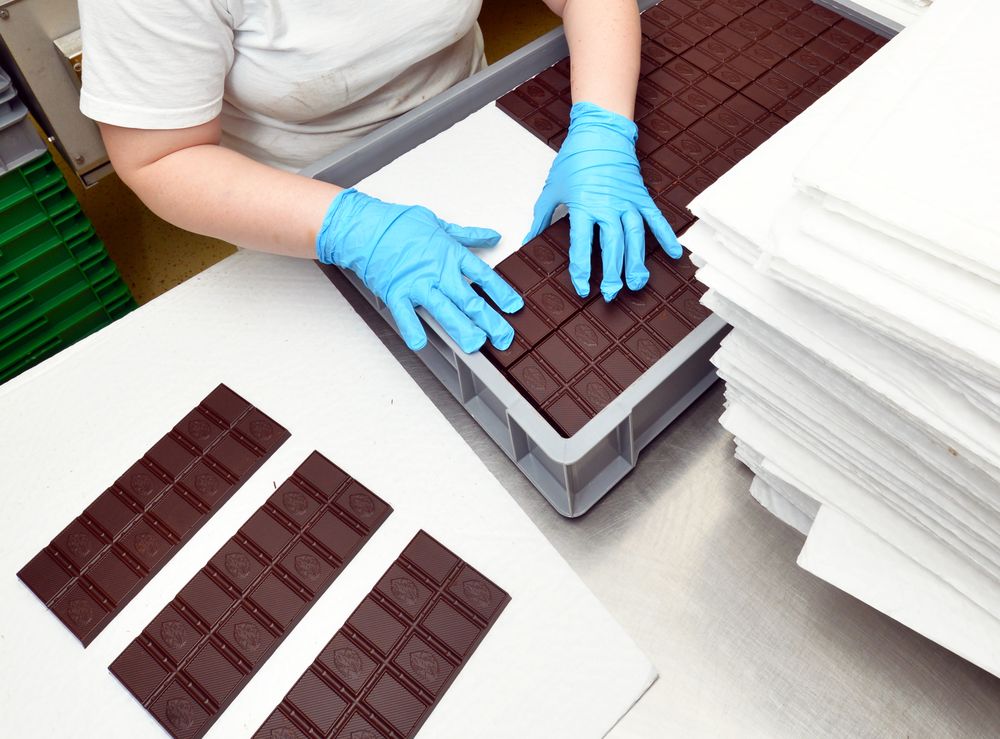 Produktion in Schokoladenmanufaktur // chocolate manufactory